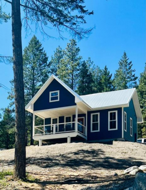 Elk Ridge Village 401B Cozy Cabin with views of Flathead Lake and the mountains